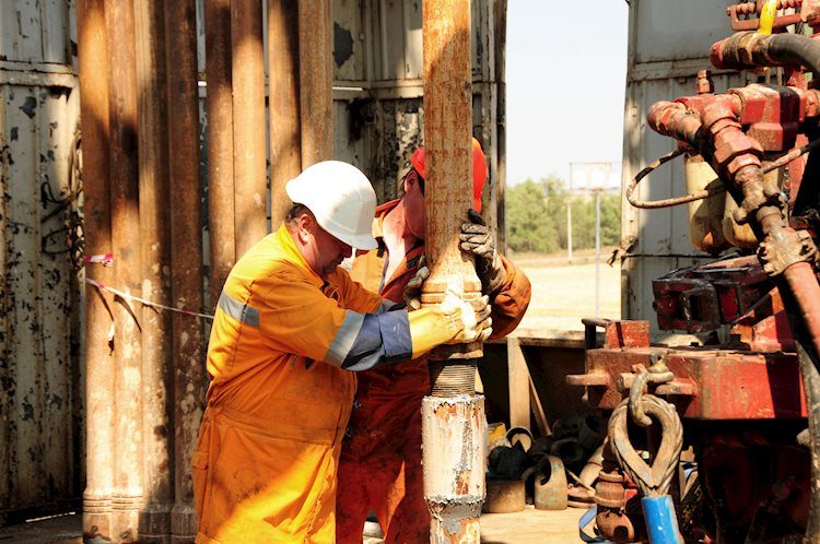Oil prices continue to recover on higher demand expectations